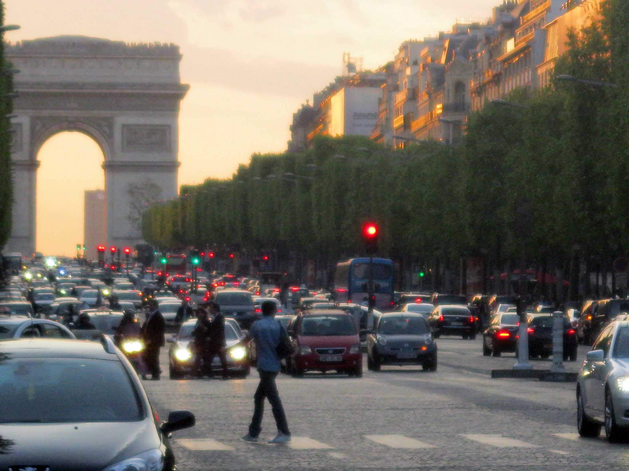 Paris connaît encore un pic de pollution en plein confinement!